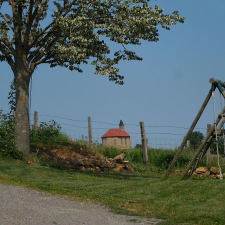 Maison d'Hôtes des 2 Chênes Bessenay Exterior foto